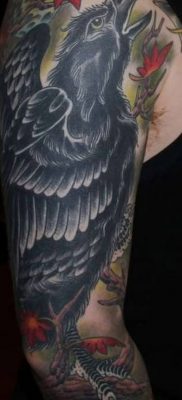 Фото тату ворон от 15.09.2018 №172 — raven tattoos — tatufoto.com
