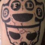 Фото тату кастет от 11.09.2018 №021 - tattoo brass knuckles - tatufoto.com