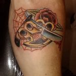 Фото тату кастет от 11.09.2018 №056 - tattoo brass knuckles - tatufoto.com