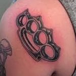 Фото тату кастет от 11.09.2018 №183 - tattoo brass knuckles - tatufoto.com