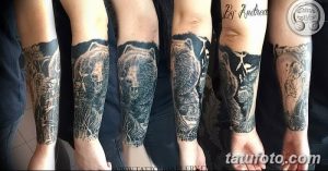 Фото нескольких татуировок медведей на предплечьях разных людей. Рисунки выполнены в реалистичном стиле в черно-серых тонах.
