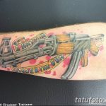 что значит тату автомат калашникова. Смотреть фото что значит тату автомат калашникова. Смотреть картинку что значит тату автомат калашникова. Картинка про что значит тату автомат калашникова. Фото что значит тату автомат калашникова