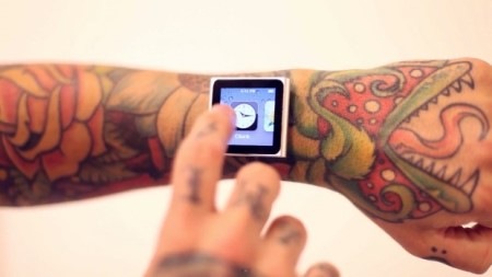 Как неожиданно сочетаются татуировки и наручные часы - фото 2