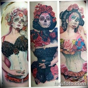 Фото тату: три яркие татуировки в стиле Sugar Skull с цветами и деталями. Изображение демонстрирует красочную палитру и сложный рисунок.