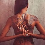 Фото Красивые девушки с тату 27.10.2018 №310 - Beautiful girls with tattoos - tatufoto.com
