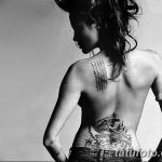 Фото Красивые девушки с тату 27.10.2018 №325 - Beautiful girls with tattoos - tatufoto.com