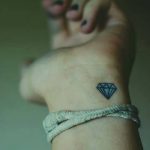 Фото Тату бриллиант от 02.10.2018 №197 - Diamond tattoo - tatufoto.com