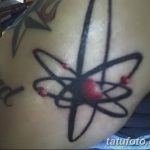 Фото рисунка тату атом 06.10.2018 №049 - tattoo atom - tatufoto.com