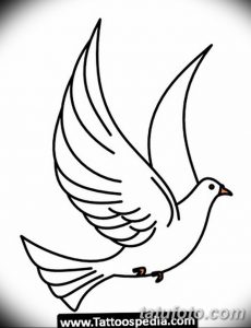 Фото тату: минималистичный эскиз татуировки в виде летящего голубя с оливковой ветвью в клюве, выполненный в черном цвете.