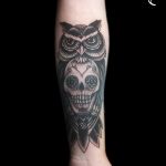 Фото тату сова с черепом 15.10.2018 №099 - owl tattoo with skull - tatufoto.com