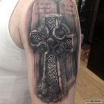 тату православный крест на плече мужские 3