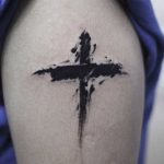 тату православный крест на плече мужские 5