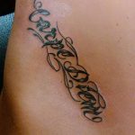 фото рисунка тату надписи Carpe diem 16.11.2018 №092 - tattoo carpe diem - tatufoto.com