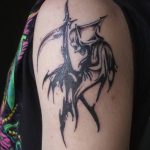 Фото рисунка тату коса 06.11.2018 №003 - scythe tattoo photo - tatufoto.com