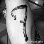 Фото рисунка тату коса 06.11.2018 №031 - scythe tattoo photo - tatufoto.com