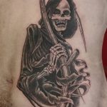 Фото рисунка тату коса 06.11.2018 №147 - scythe tattoo photo - tatufoto.com