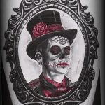 Фото рисунка тату череп в зеркале 25.11.2018 №017 - tattoo skull in mirror - tatufoto.com