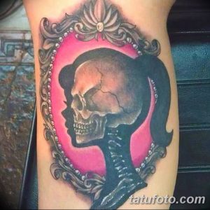 Фото рисунка тату череп в зеркале 25.11.2018 №020 - tattoo skull in mirror - tatufoto.com