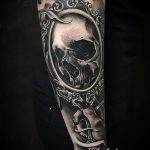 Фото рисунка тату череп в зеркале 25.11.2018 №023 - tattoo skull in mirror - tatufoto.com