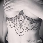 фото рисунка Мехенди на женской груди 30.11.2018 №013 - Mehendi breast - tatufoto.com