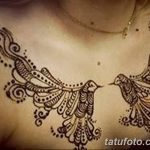 фото рисунка Мехенди на женской груди 30.11.2018 №049 - Mehendi breast - tatufoto.com