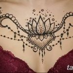 фото рисунка Мехенди на женской груди 30.11.2018 №074 - Mehendi breast - tatufoto.com