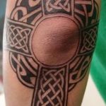 фото рисунка Тату кельтский крест 30.11.2018 №154 - tattoo Celtic cross - tatufoto.com