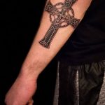фото рисунка Тату кельтский крест 30.11.2018 №168 - tattoo Celtic cross - tatufoto.com