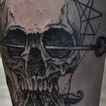 фото рисунка тату в стиле графика 14.11.2018 №064 - tattoo style graphics - tatufoto.com