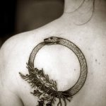 фото рисунка тату в стиле графика 14.11.2018 №165 - tattoo style graphics - tatufoto.com