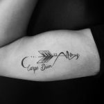 фото рисунка тату надписи Carpe diem 16.11.2018 №042 - tattoo carpe diem - tatufoto.com