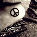 фото рисунка тату пацифизм - знак мира 14.11.2018 №112 - Tattoo pacifism - tatufoto.com