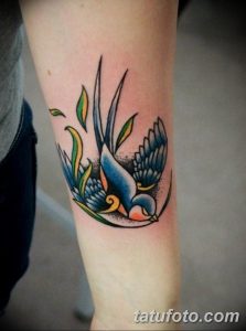 фото тату ласточка для девушки 24.12.2018 №173 - tattoo swallow for a girl - tatufoto.com