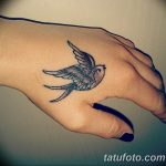 фото тату ласточка для девушки 24.12.2018 №204 - tattoo swallow for a girl - tatufoto.com