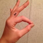 фото тату на пальцах 16.12.2018 №009 - photo tattoo on fingers - tatufoto.com