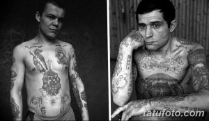 Чёрно-белые фотографии двух мужчин с обширными тюремными татуировками, демонстрирующими их статус и историю.