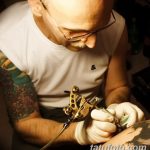 фото процесс нанесения тату 22.01.2019 №042 - photo tattooing process - tatufoto.com