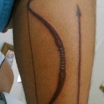 фото тату лук и стрелы 21.01.2019 №089 - photo tattoo bow and arrow - tatufoto.com