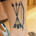 фото тату лук и стрелы 21.01.2019 №173 - photo tattoo bow and arrow - tatufoto.com