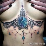 фото тату под женской грудью 26.01.2019 №003 - tattoo under the breasts - tatufoto.com