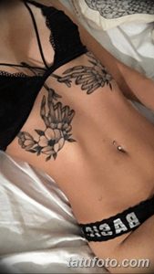 фото тату под женской грудью 26.01.2019 №035 - tattoo under the breasts - tatufoto.com