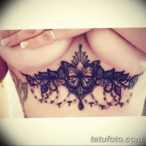 фото тату под женской грудью 26.01.2019 №051 - tattoo under the breasts - tatufoto.com