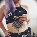 фото тату под женской грудью 26.01.2019 №058 - tattoo under the breasts - tatufoto.com
