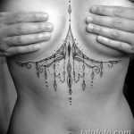 фото тату под женской грудью 26.01.2019 №062 - tattoo under the breasts - tatufoto.com