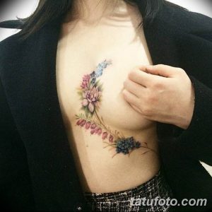 фото тату под женской грудью 26.01.2019 №090 - tattoo under the breasts - tatufoto.com