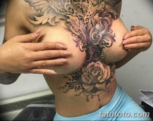 фото тату под женской грудью 26.01.2019 №131 - tattoo under the breasts - tatufoto.com