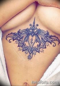 фото тату под женской грудью 26.01.2019 №135 - tattoo under the breasts - tatufoto.com