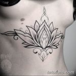 фото тату под женской грудью 26.01.2019 №161 - tattoo under the breasts - tatufoto.com