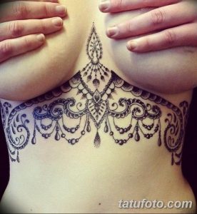 фото тату под женской грудью 26.01.2019 №162 - tattoo under the breasts - tatufoto.com