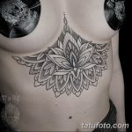 фото тату под женской грудью 26.01.2019 №199 - tattoo under the breasts - tatufoto.com